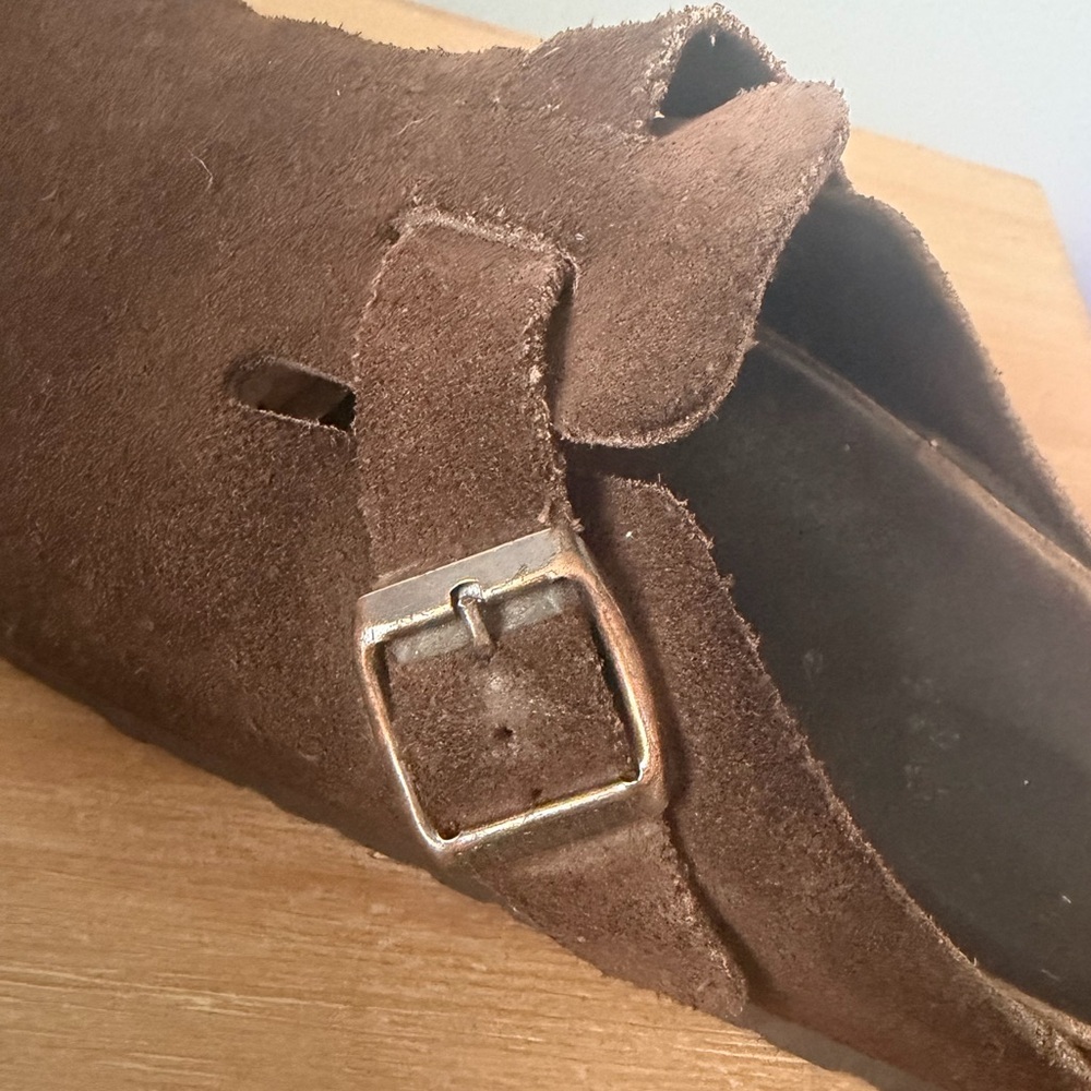 Boston Birkenstock Mocha Brown Suede. Size 39. Pre-owned. Cork intact. - Picture 10 of 11